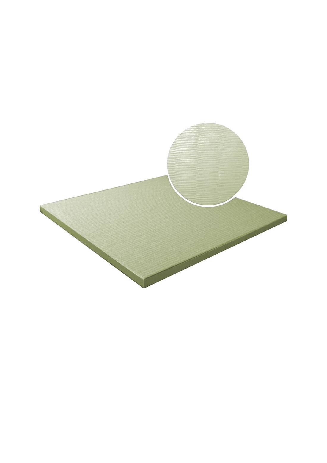 Grüne Tatami Judomatte mit strukturierter Oberfläche. Kampfsportmatte günstig kaufen für sicheres Training in Judo oder Karate.