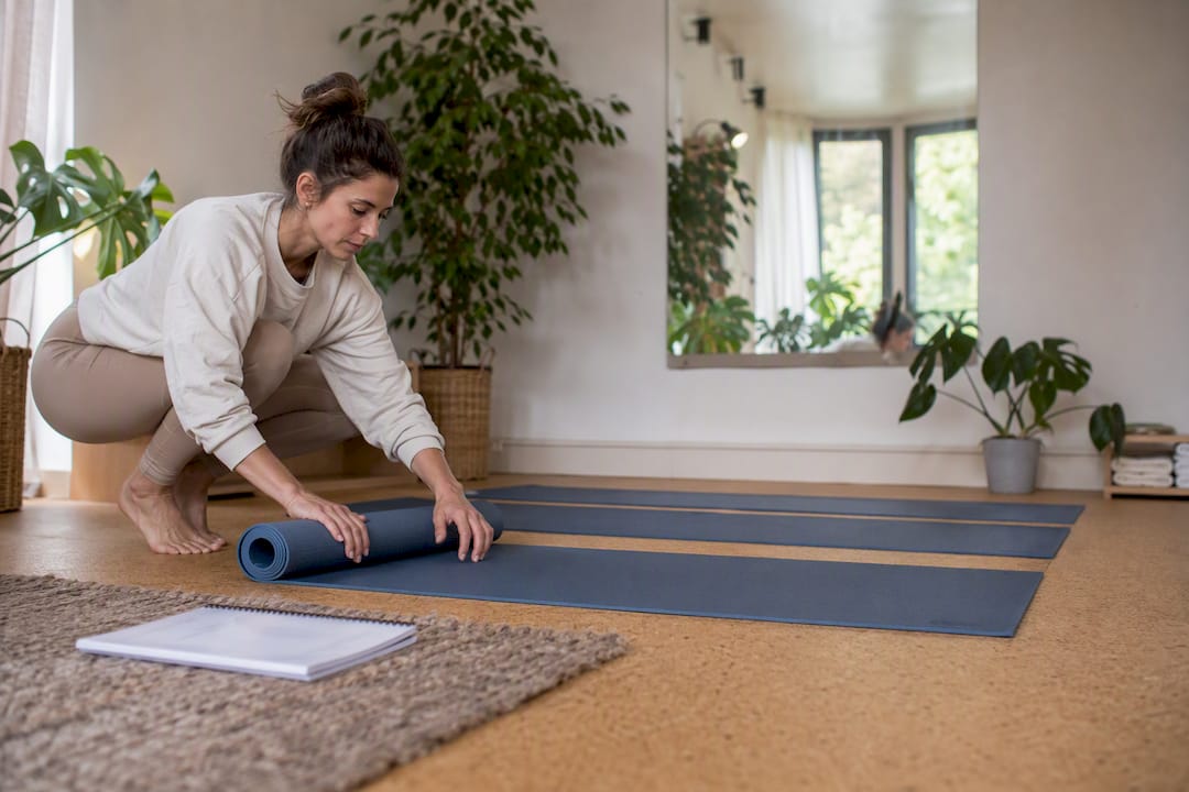 Im Yogastudio liegen die Matten schon bereit für den nächsten Kurs.