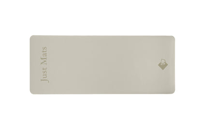 Minimalistische Yogamatte PUREFLOW PRO aus Naturkautschuk und PU-Leder in Beige mit kratzfester Oberfläche.