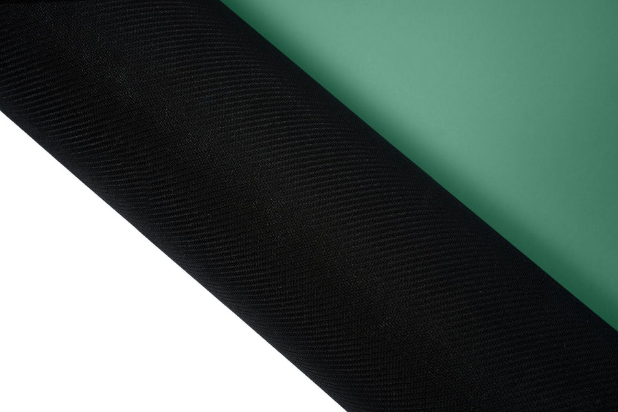 Rutschfeste Yogamatte PUREFLOW PRO aus Naturkautschuk und PU-Leder in Schwarz und Dunkelgrün, ideal für Tierbesitzer.