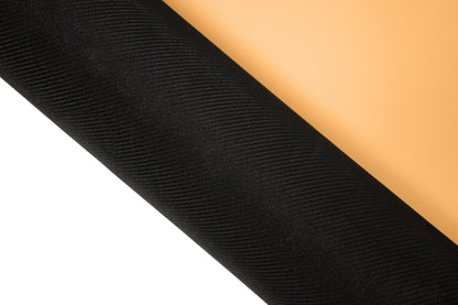 Rutschfeste Yogamatte PUREFLOW PRO aus Naturkautschuk und PU-Leder in Schwarz und Orange, ideal für Haustierbesitzer.