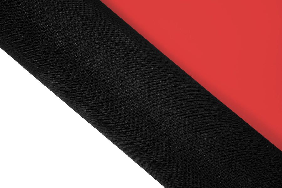 Yogamatte PUREFLOW PRO aus Naturkautschuk und kratzfestem PU-Leder in Schwarz und Rot, ideal für Haustierbesitzer.
