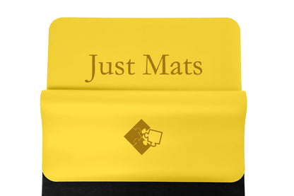 Yogamatte PUREFLOW PRO in Gelb und Schwarz aus Naturkautschuk und PU-Leder mit kratzfester Oberfläche.