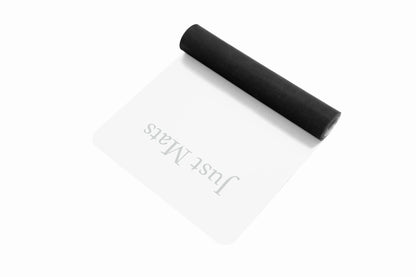 Minimalistische Yogamatte PUREFLOW PRO aus Naturkautschuk und PU-Leder in Schwarz, ideal für Tierbesitzer.