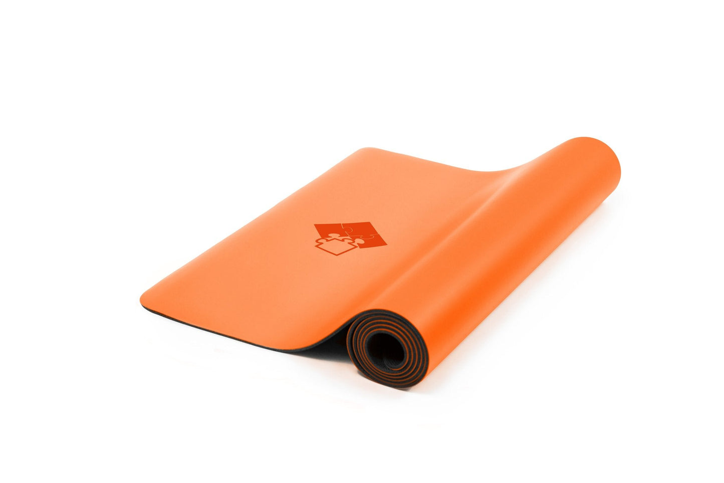 Yogamatte PUREFLOW PRO in Orange aus Naturkautschuk und PU-Leder mit kratzfester Oberfläche für optimalen Grip.