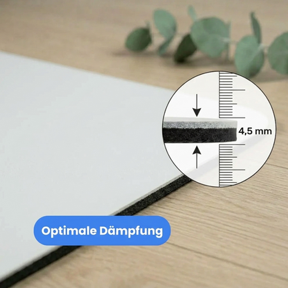 Yogamatte PUREFLOW PRO aus Naturkautschuk und PU-Leder mit 4,5 mm Dämpfung für optimalen Grip und Kratzfestigkeit.