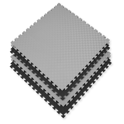 Just-Mats Puzzlematte 100 x 100 cm in Grau und Schwarz für Kampfsport und Fitness. Rutschfeste Bodenmatte, ideal als Bodenschutzmatte.